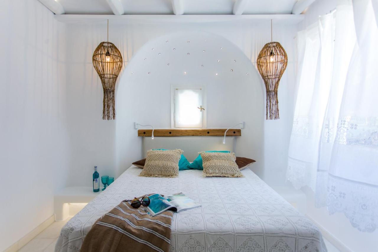 Naxian Riviera Exclusive Seafront Suites, Junior Suite อาโยส โพรโกปิออส ภายนอก รูปภาพ