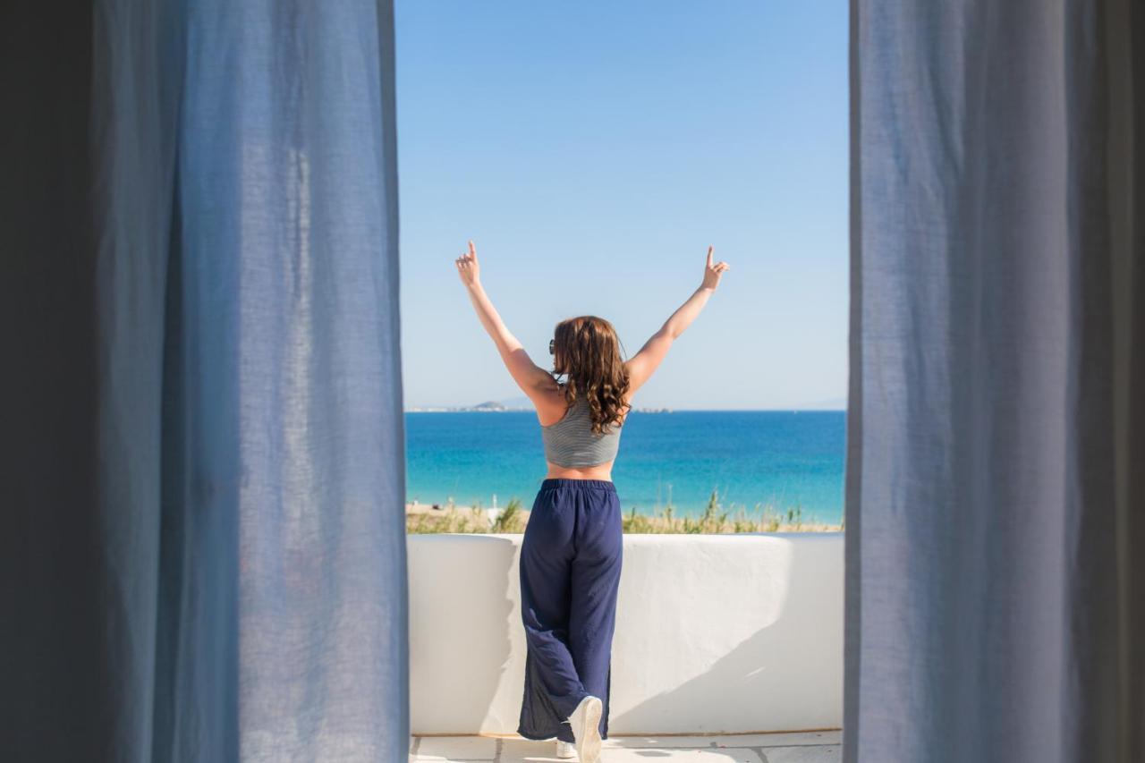 Naxian Riviera Exclusive Seafront Suites, Junior Suite อาโยส โพรโกปิออส ภายนอก รูปภาพ